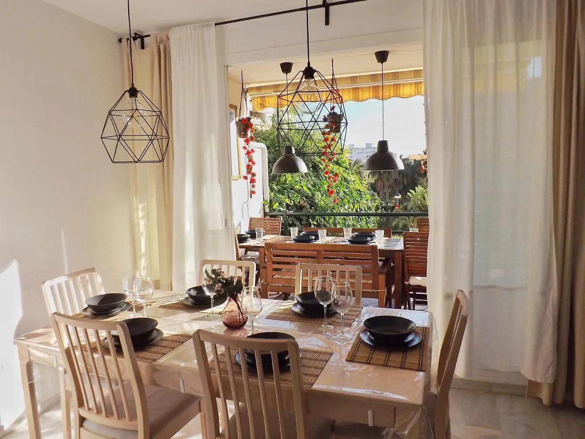 Daire Casa Familiar Para 8 Con Jardin, Bbq, Terraza, Piscina Y Playa Cerca Benalmádena